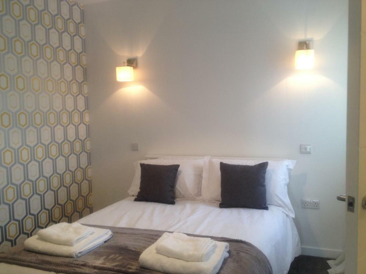 The Commodore Apartment Saint Marys ภายนอก รูปภาพ