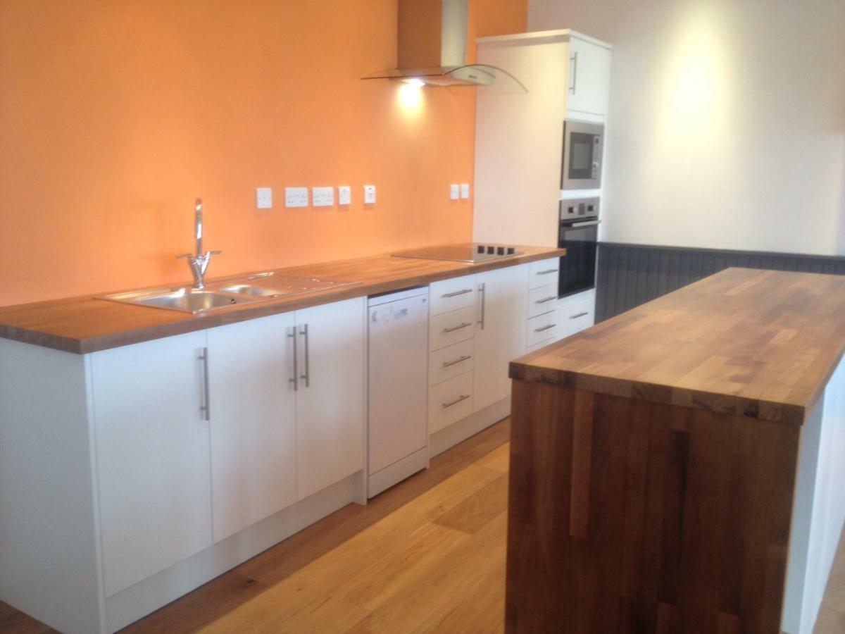 The Commodore Apartment Saint Marys ภายนอก รูปภาพ